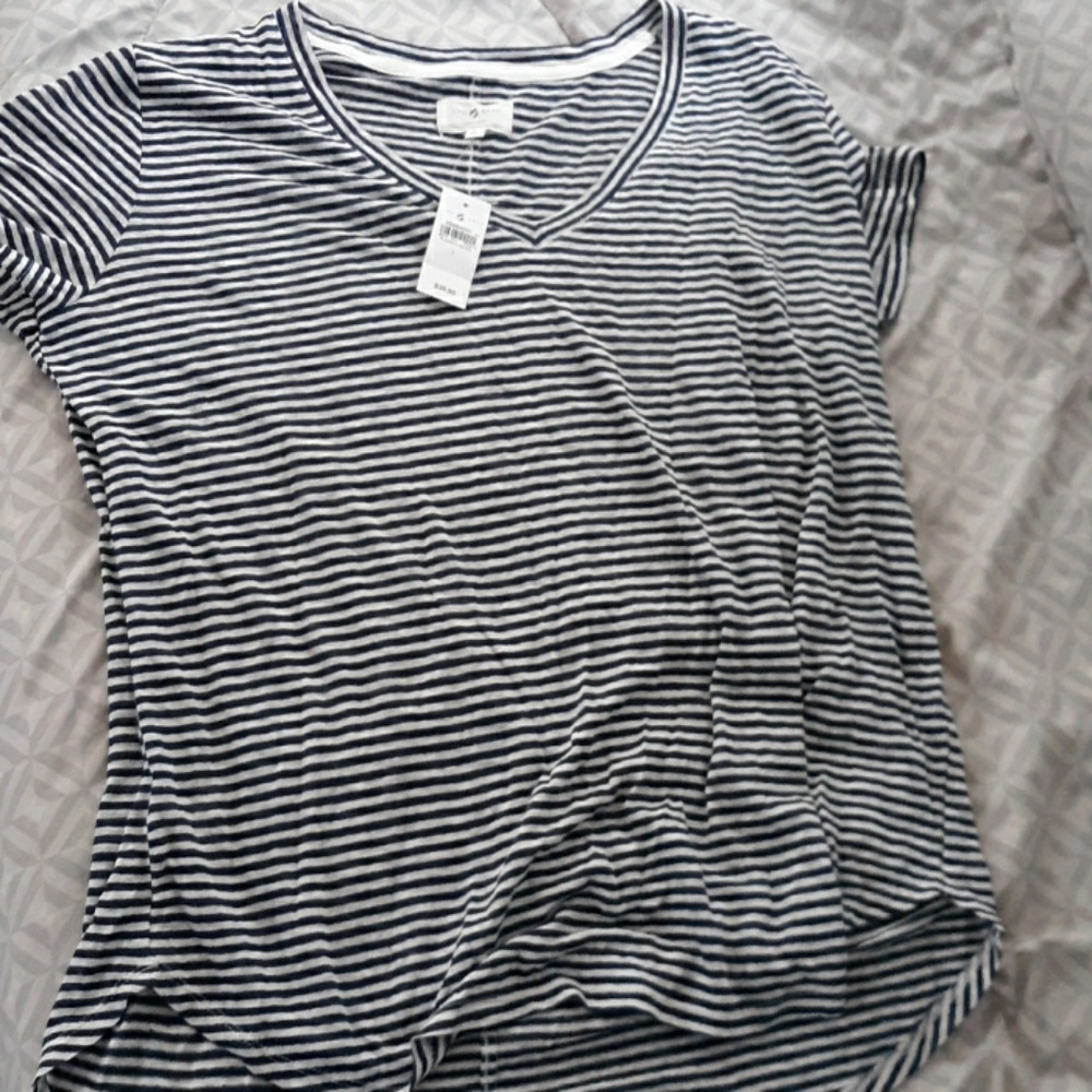 Lou and grey shirt